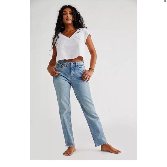 new with tags FREE PEOPLE curvy  High-rise Vintage Straight Jeans - Picture 3 of 10